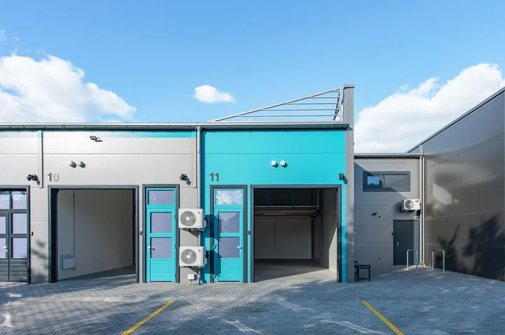 Magazyn samoobsługowy: Logistyczna rewolucja w zarządzaniu przestrzenią