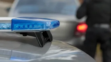 Zakaz prowadzenia nie zatrzymał 37-latka. Na Fiacie miał tablice od złomowanego auta