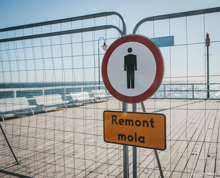 Głowica mola w Orłowie zostaje zamknięta. Pod deskami wyszła korozja