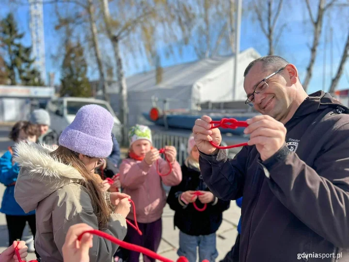 Gdyńska marina zamienia się w klasę dla najmłodszych. Rusza morska lekcja