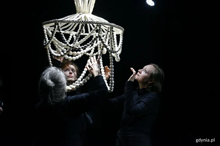 W Teatrze Gdynia Główna powstaje dom bez miłości i wyjścia