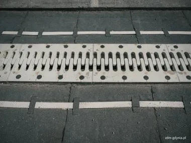 Estakada Kwiatkowskiego wraca do życia. Beton twardnieje, kierowcy czekają