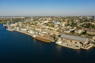 Gdynia związała się z Chersoniem. W tle wojna i konkretna samorządowa pomoc