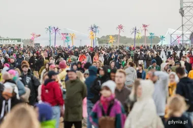 The Cure pod deszczem. Na Open''erze mocno wybrzmiały też gdyńskie akcenty