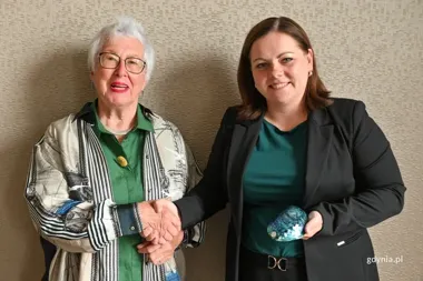 Spotkanie w Gdyni z konsul honorową RP z Christchurch. W tle wspólna historia